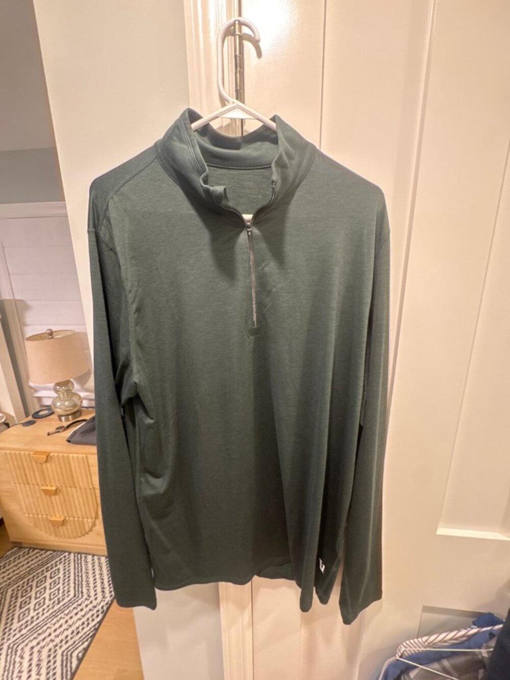 Vuori Dark Green Quarter Zip Pullover Mens XL